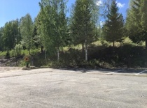 Veneenlaskuluiskassa ja kääntöpaikalla on pysäköinti kielletty.
