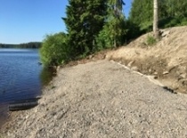 Veneiden rantapaikat odottavat veneitä
